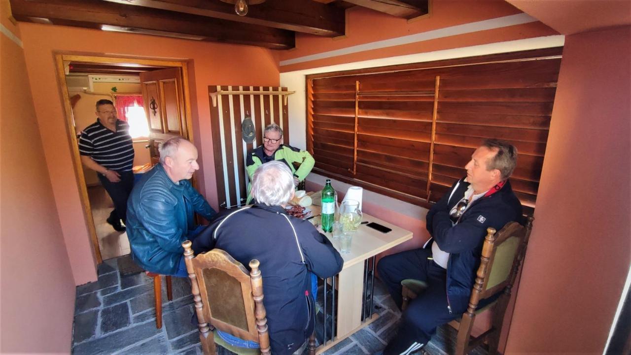 Vesna Veliki Vrh